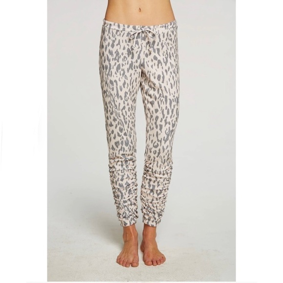 Chaser RPET LOVE RIB SHIRRED JOGGER Animal Print Medium - Picture 1 of 8